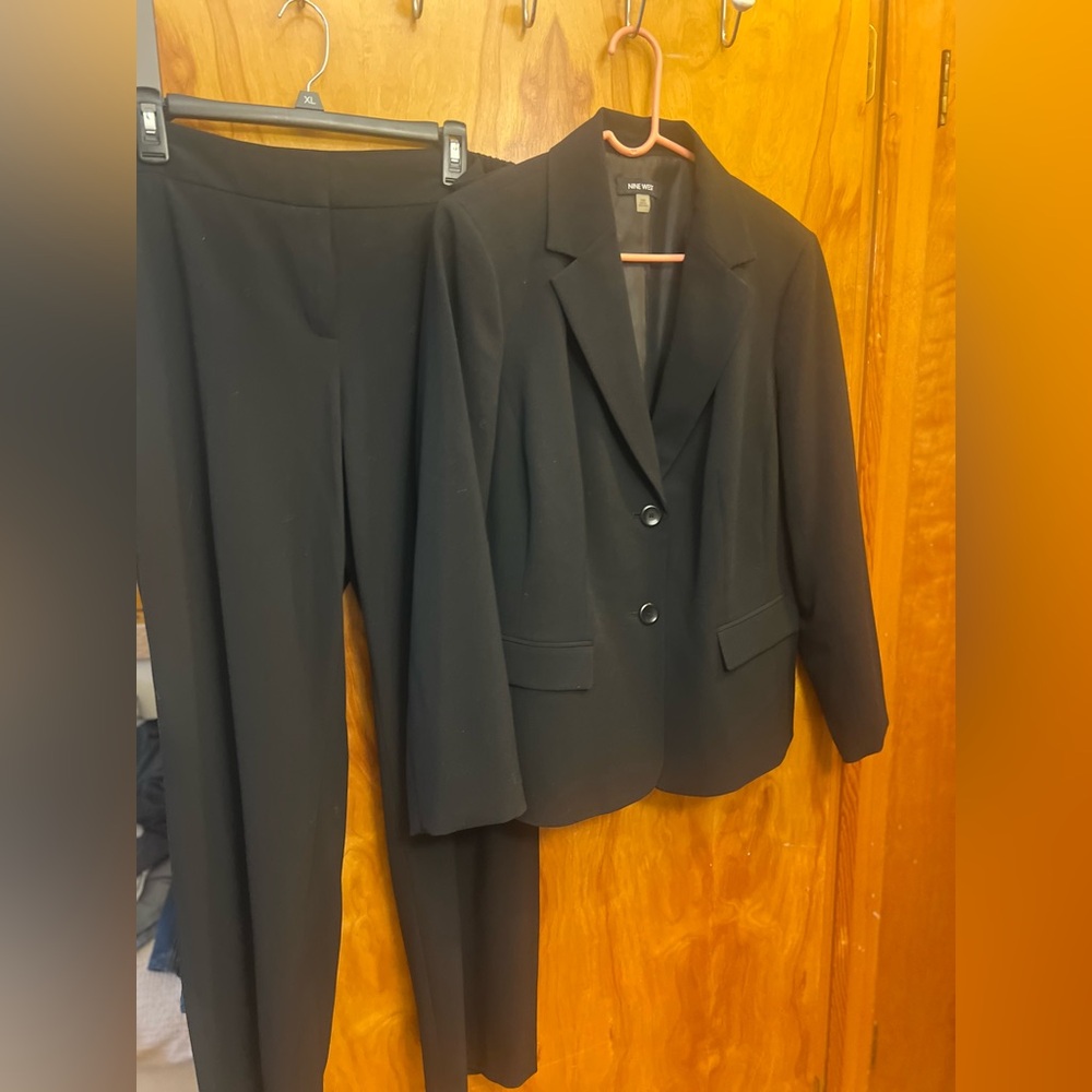 Nine West  14w Women's Black Blazer and Pants Set